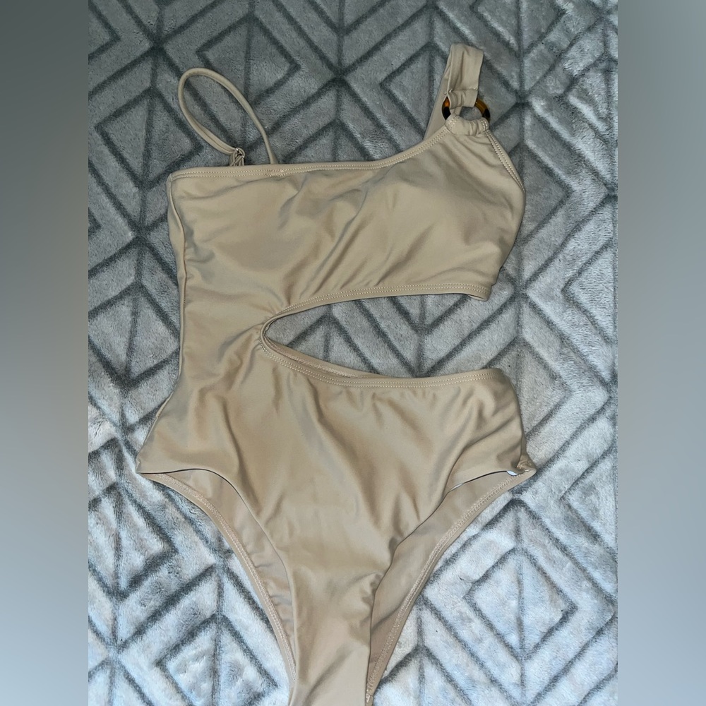 bathing suit